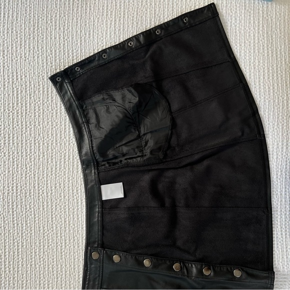 Express - Faux Leather Mini Skirt with Buttons & Pockets - Black - Picture 7 of 7